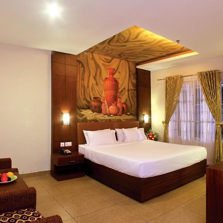 Clay House Hotel Thrissur Exterior photo