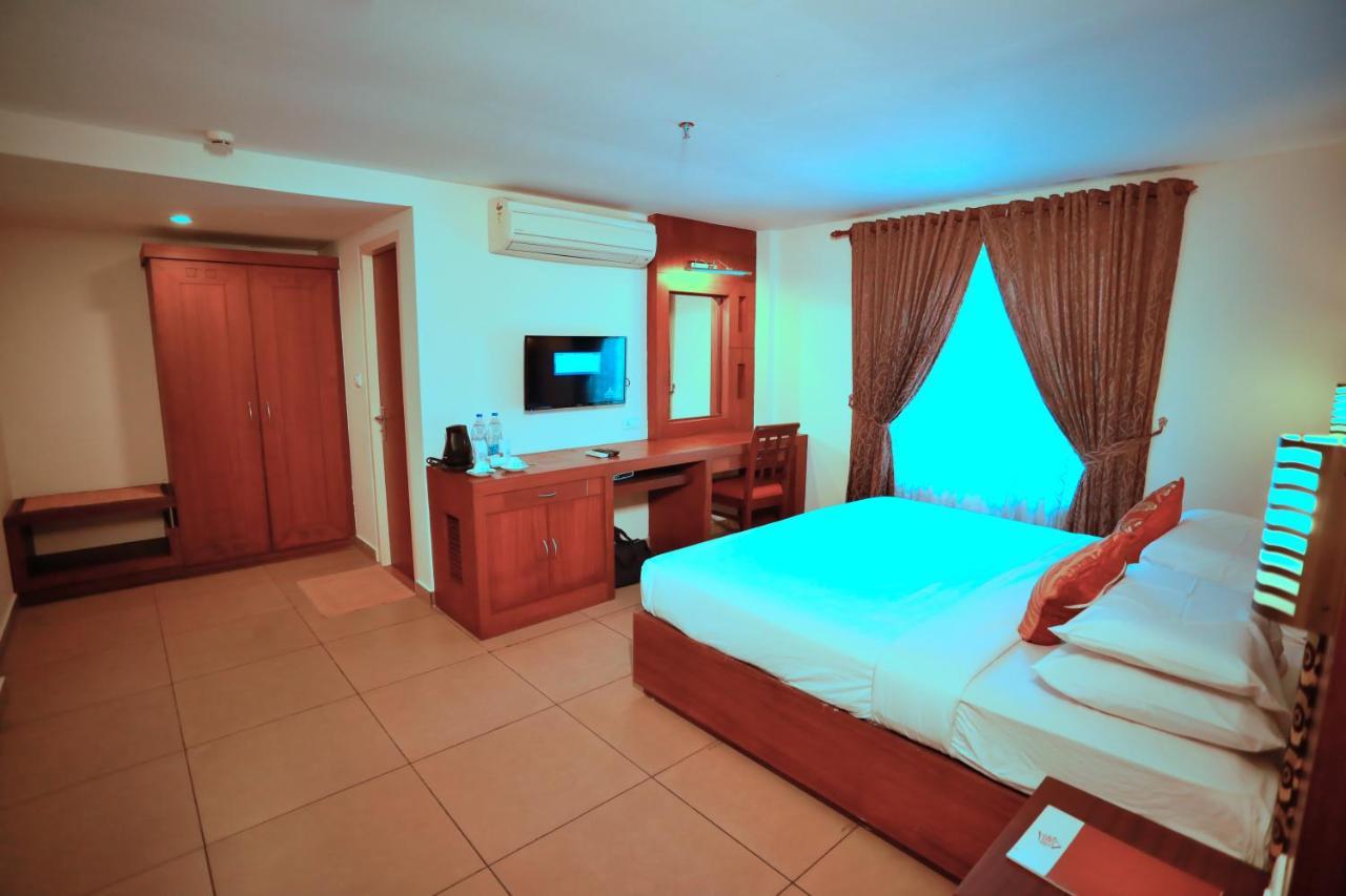 Clay House Hotel Thrissur Exterior photo